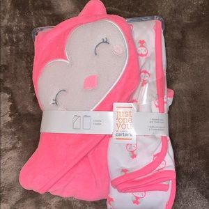 Carter 2 pack towels. Owl print